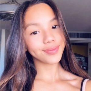 Meet your Posher, Sofia